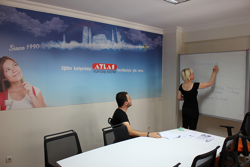 Atlas Bünyesinde Ücretsiz Ingilizce Derslerimiz Başladı